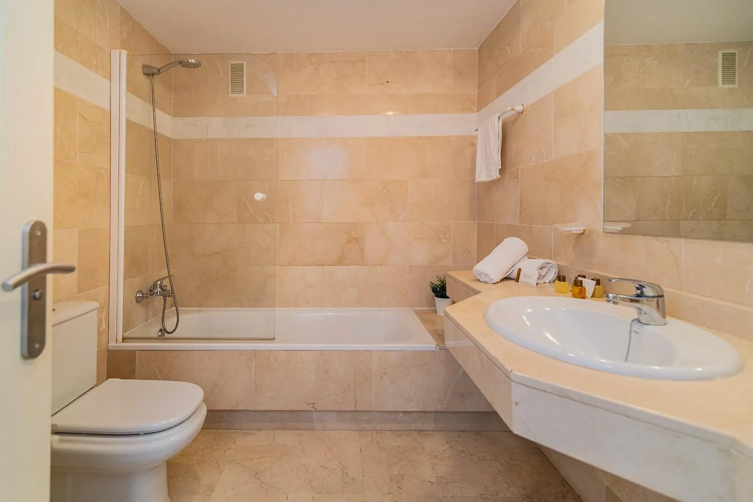 Excellent Banus With Pool And Parking Rdr473 Apartment Marbella