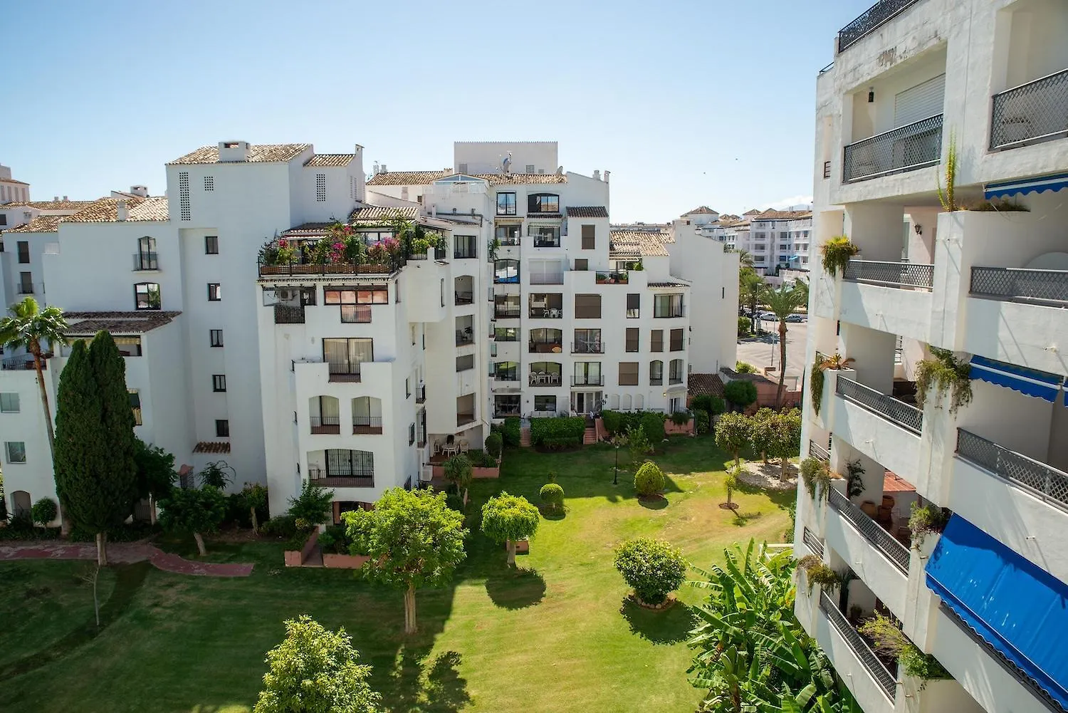 Excellent Banus With Pool And Parking Rdr473 Apartment Marbella
